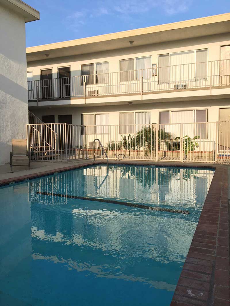 Magnolia Place Apartment community pool